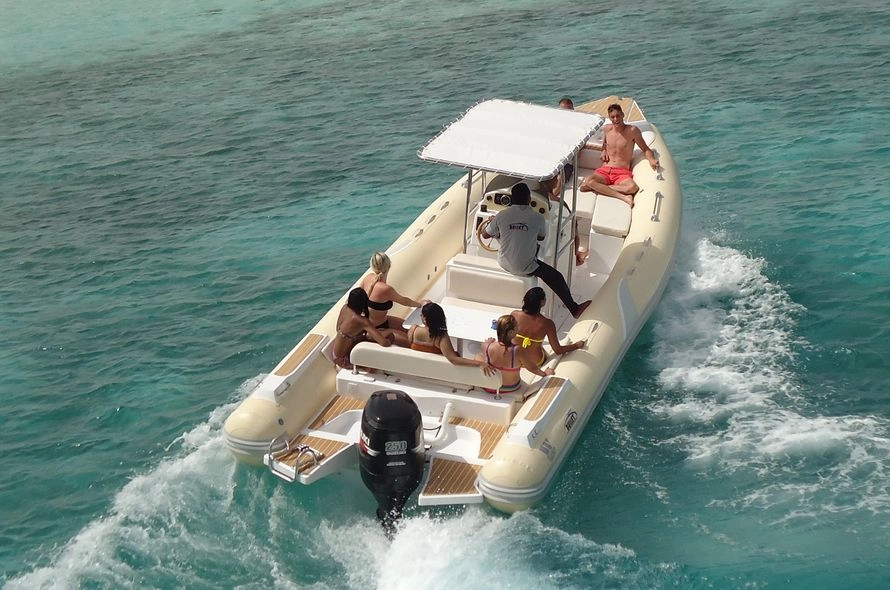 Private Speed Boat